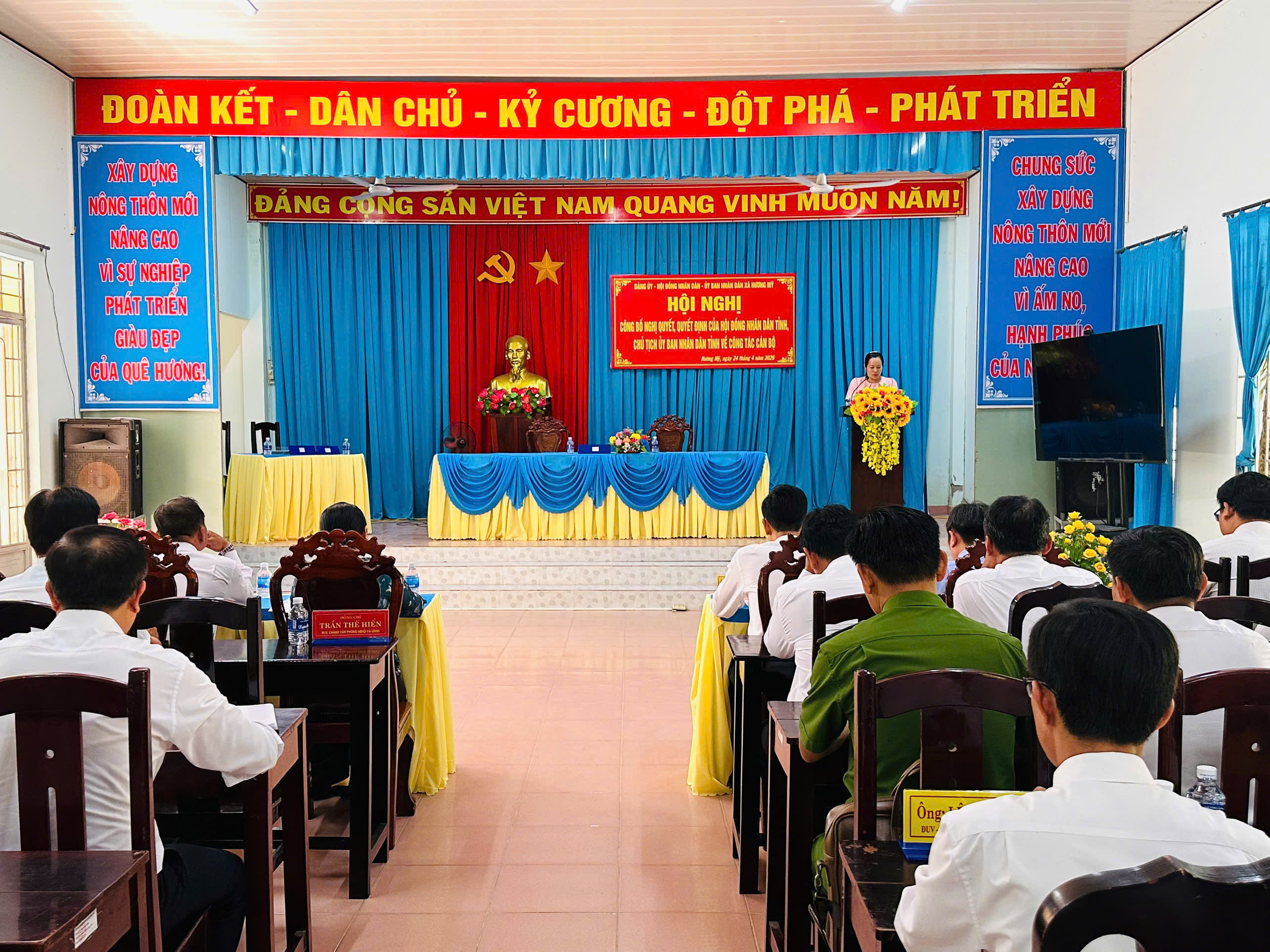 XÃ HƯƠNG MỸ TỔ CHỨC HỘI NGHỊ CÔNG BỐ CÁC NGHỊ QUYẾT, QUYẾT ĐỊNH PHÊ CHUẨN NHÂN SỰ NHIỆM KỲ 2026–2031