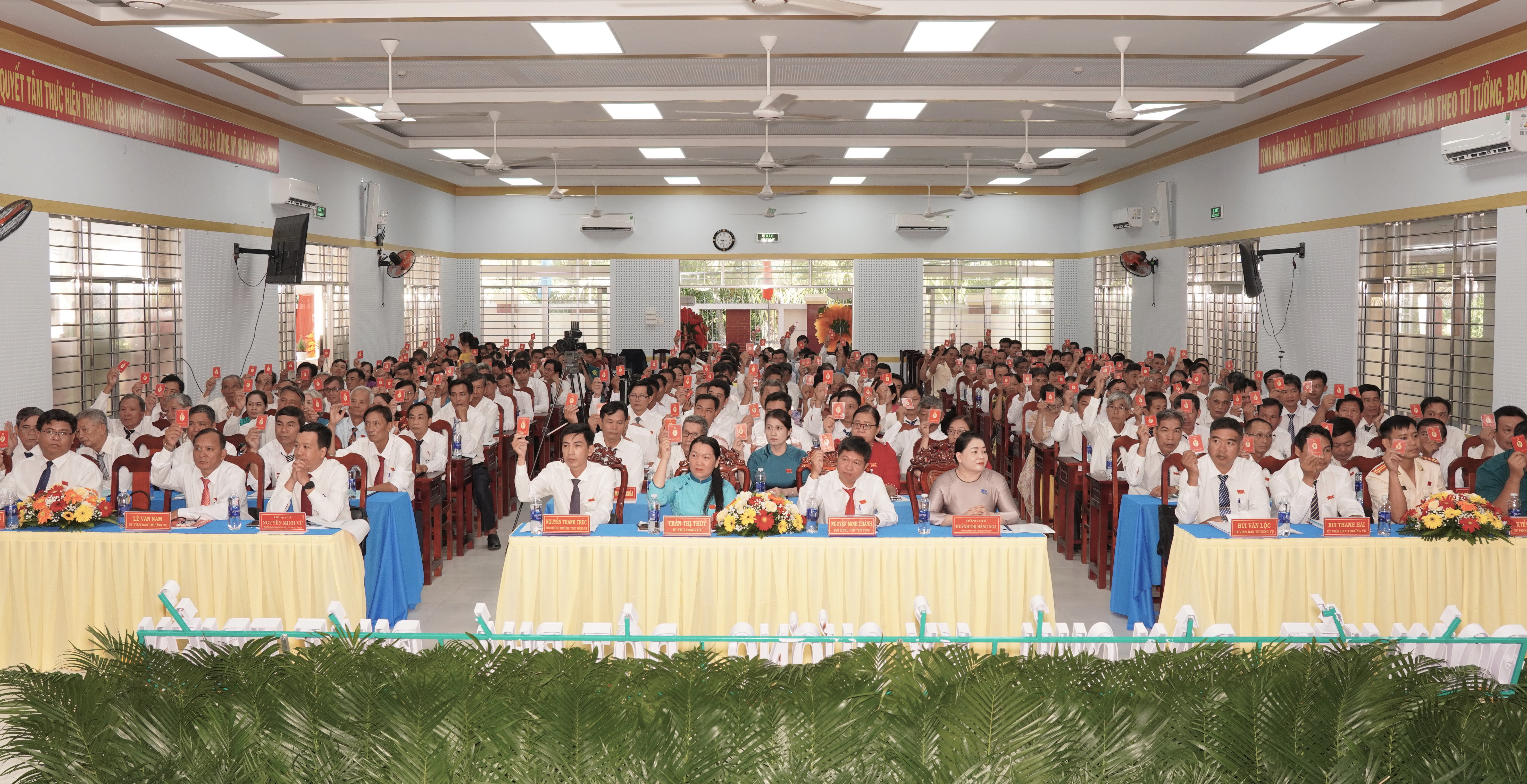 ĐẠI HỘI ĐẠI BIỂU ĐẢNG BỘ XÃ HƯƠNG MỸ LẦN THỨ XIV, NHIỆM KỲ 2025-2030, HỌP PHIÊN TRÙ BỊ